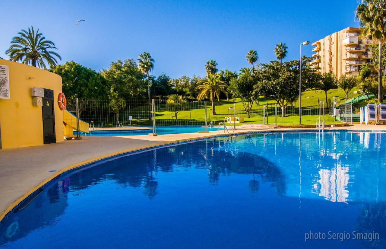 706 Minerva Apartamentos - Vista Al Mar Y La Piscina - Piscina Y Playa Benalmadena Bagian luar foto