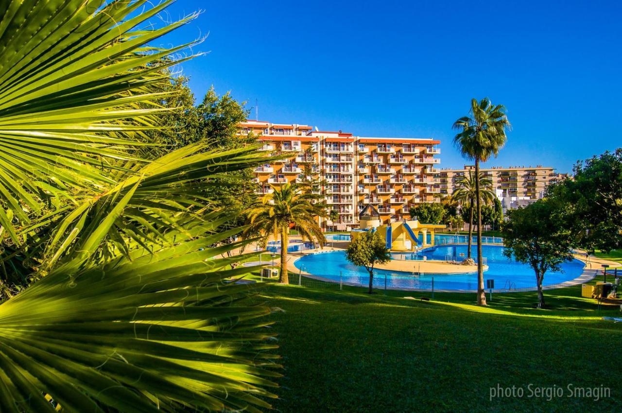 706 Minerva Apartamentos - Vista Al Mar Y La Piscina - Piscina Y Playa Benalmadena Bagian luar foto