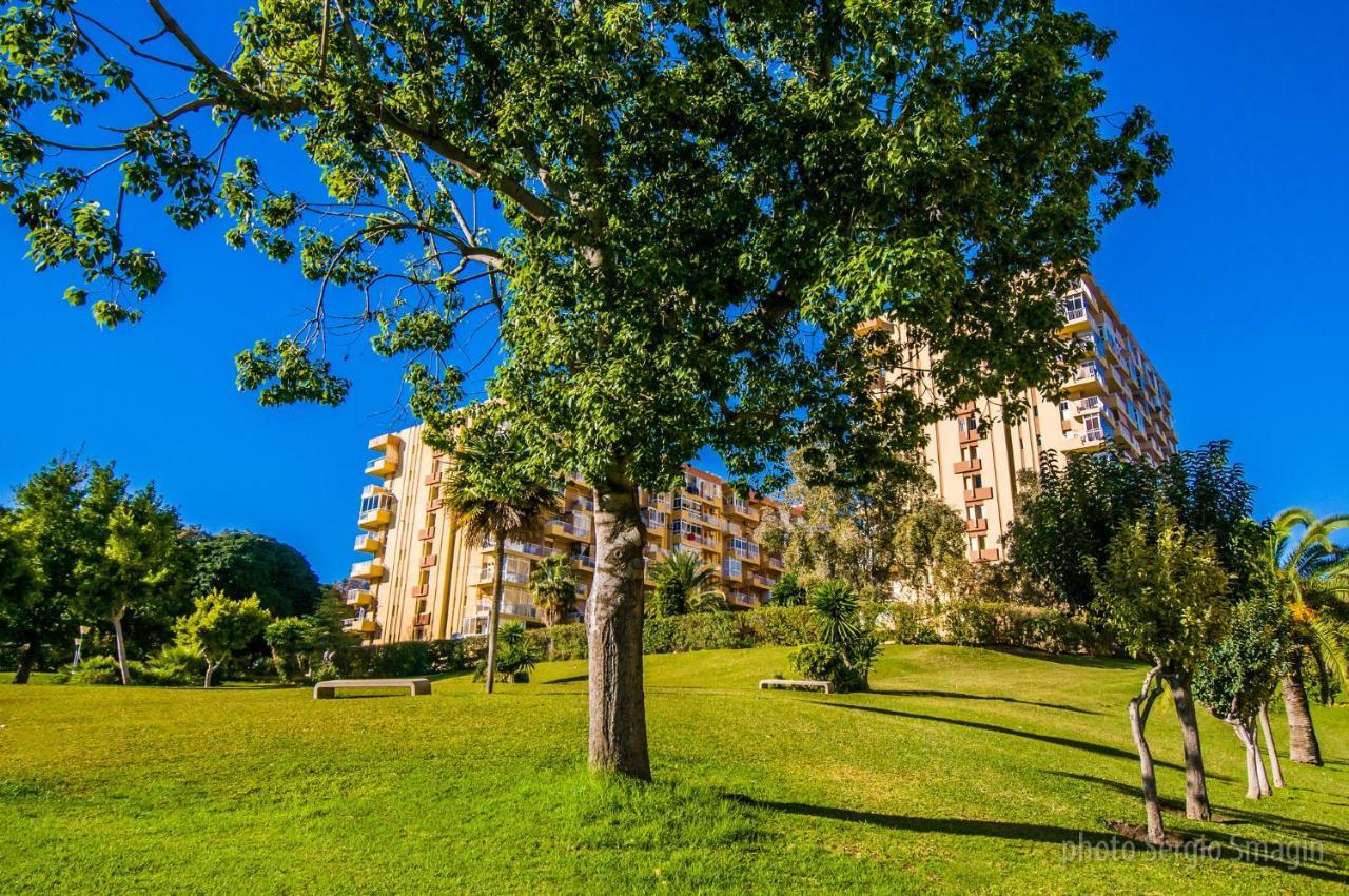 706 Minerva Apartamentos - Vista Al Mar Y La Piscina - Piscina Y Playa Benalmadena Bagian luar foto